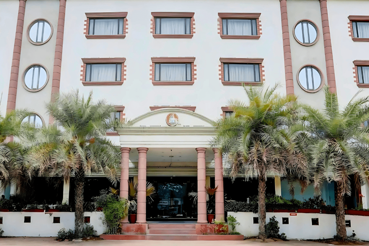 Lacasa INN External